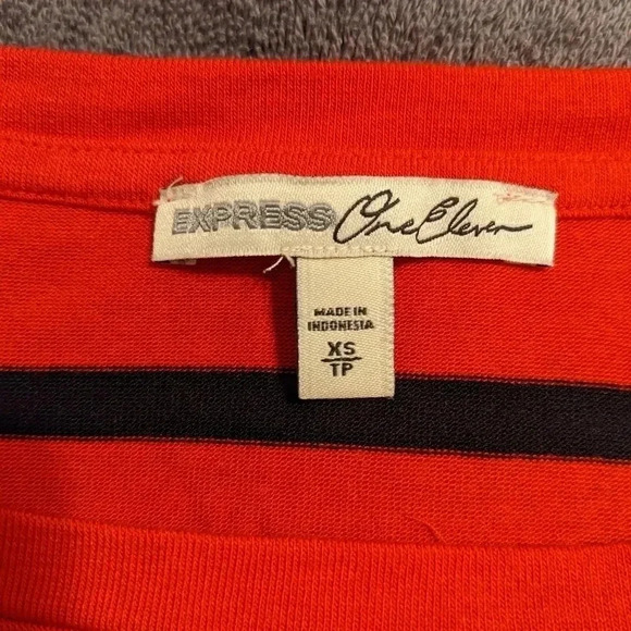Express One Eleven Sz. XS Oversized Short Sleeve Casual Striped Red Black NWOT - Picture 6 of 7
